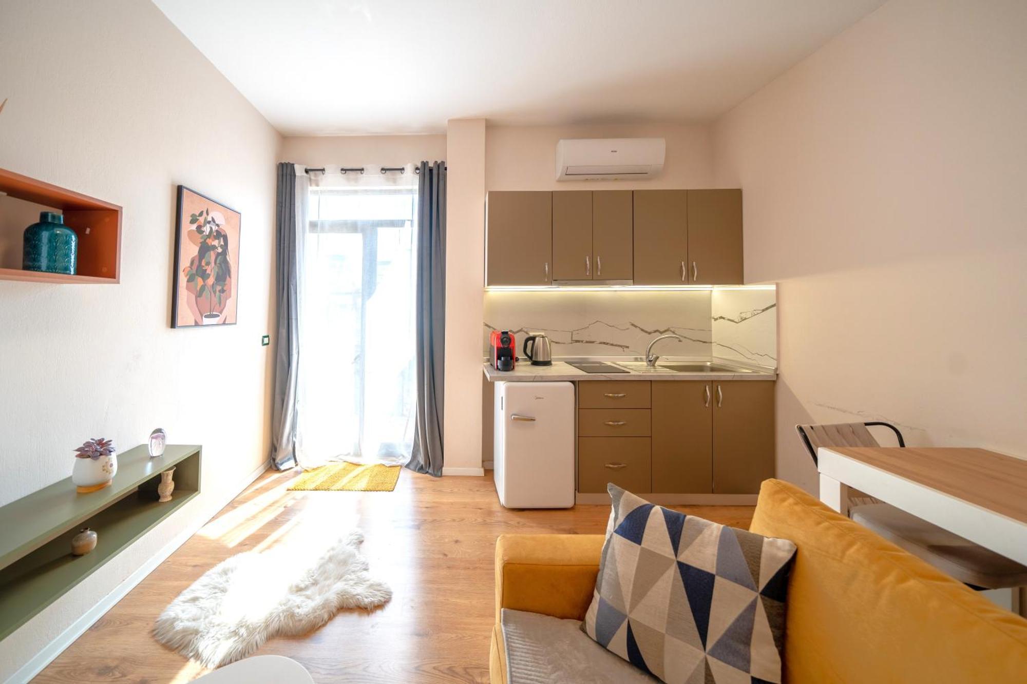 Colorful Comfy Condo Central Tirana Exterior foto